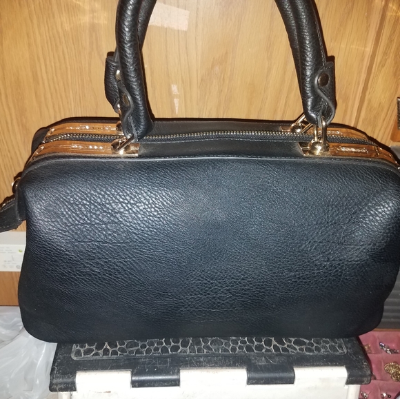 SOLD Fqabulous large rare Zara handbag - Picture 2 of 8